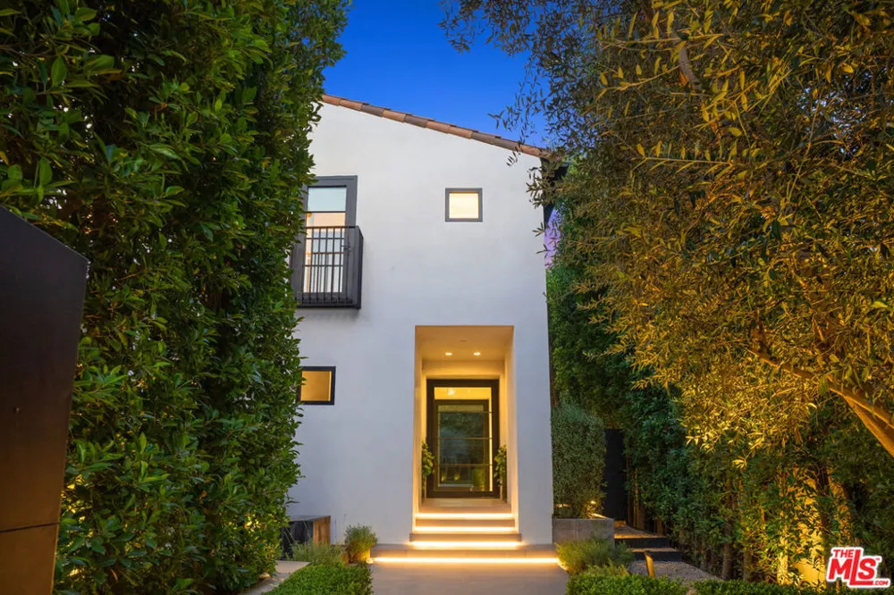 1146 Sierra Alta Way Los Angeles, CA 90069