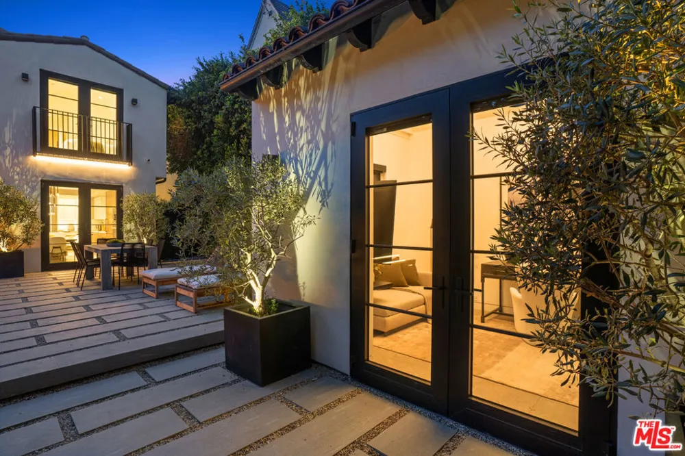 1146 Sierra Alta Way Los Angeles, CA 90069