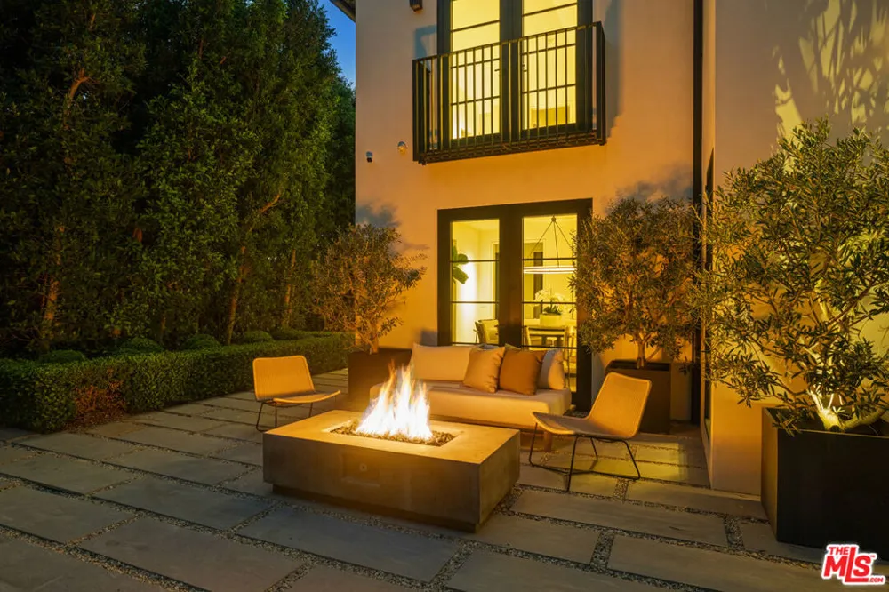 1146 Sierra Alta Way Los Angeles, CA 90069