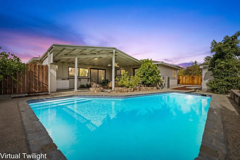 21446 Holly Oak Drive Cupertino, CA 95014