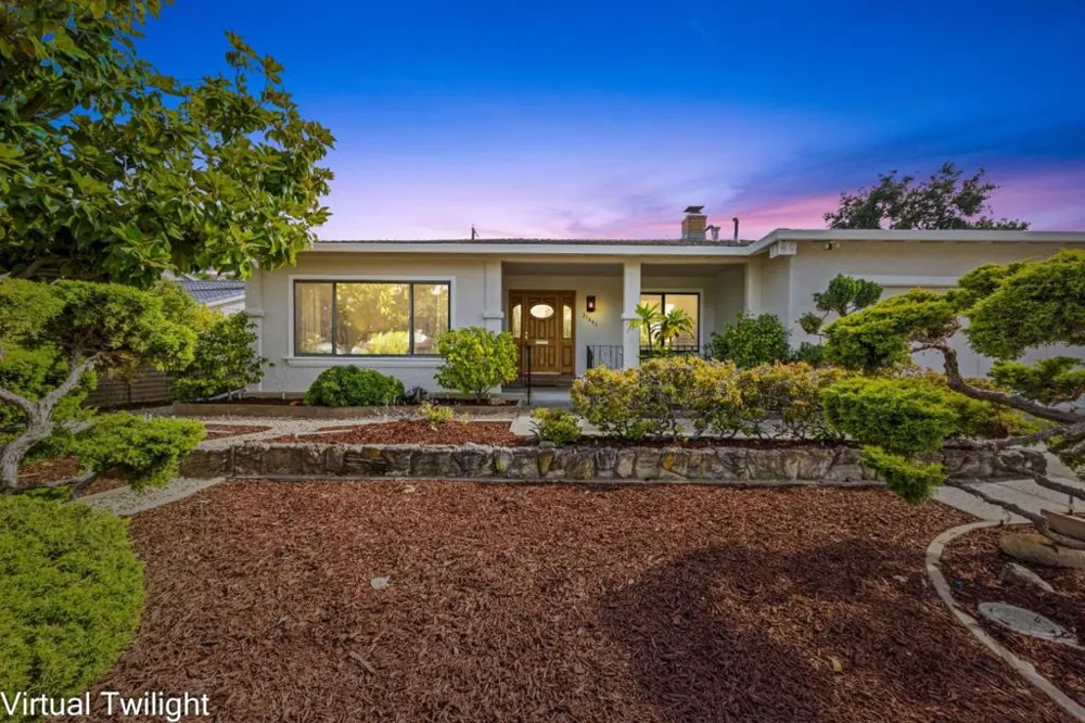 21446 Holly Oak Drive Cupertino, CA 95014