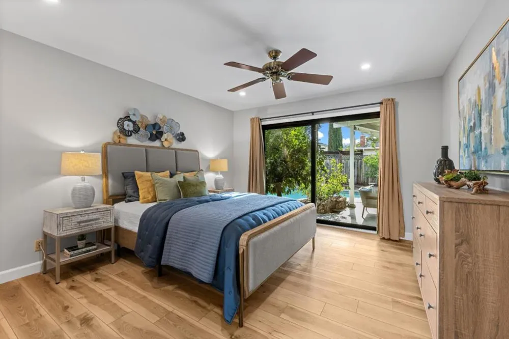 21446 Holly Oak Drive Cupertino, CA 95014