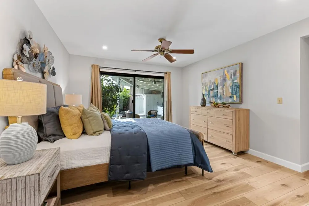 21446 Holly Oak Drive Cupertino, CA 95014