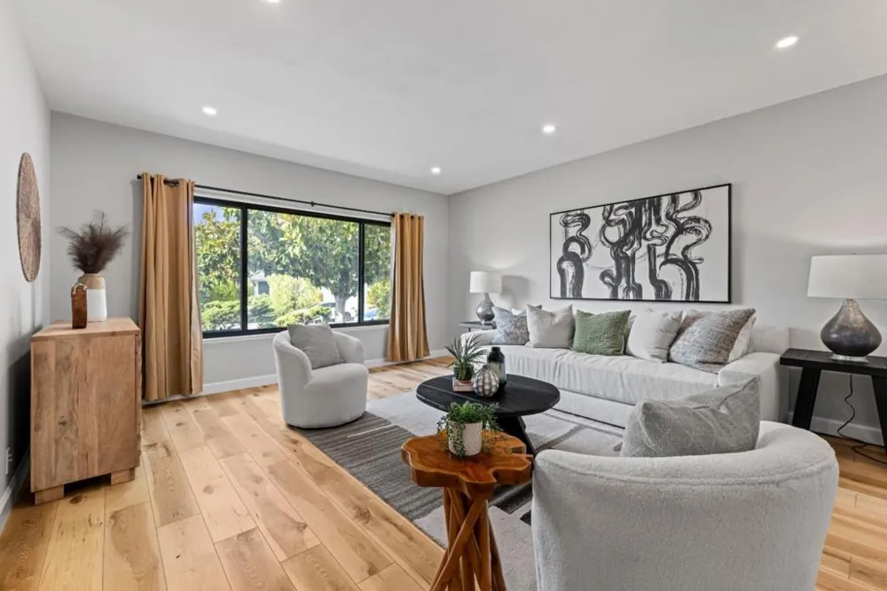 21446 Holly Oak Drive Cupertino, CA 95014