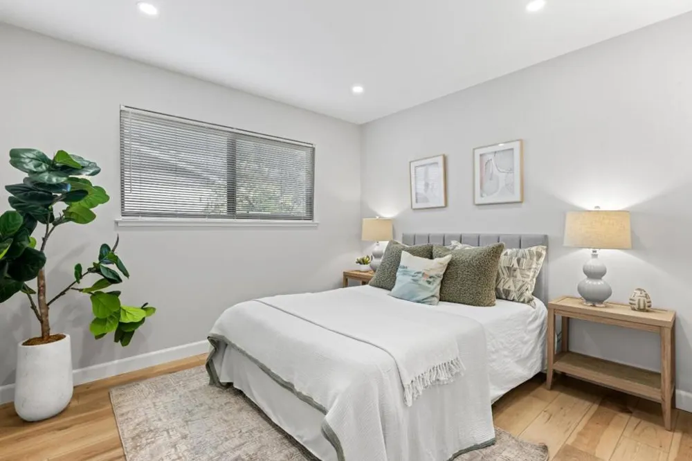 21446 Holly Oak Drive Cupertino, CA 95014
