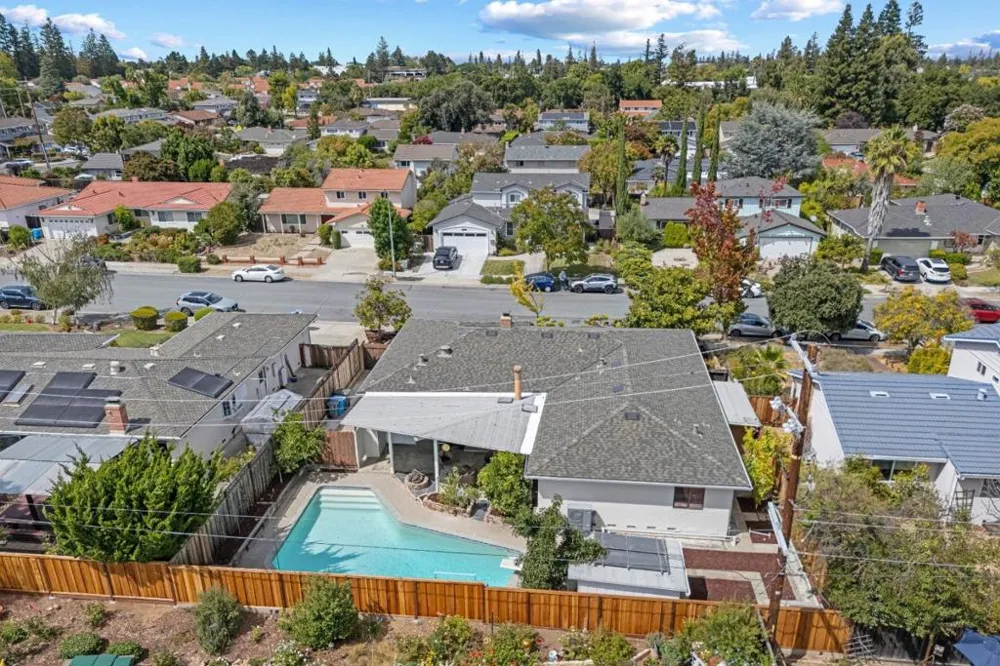 21446 Holly Oak Drive Cupertino, CA 95014