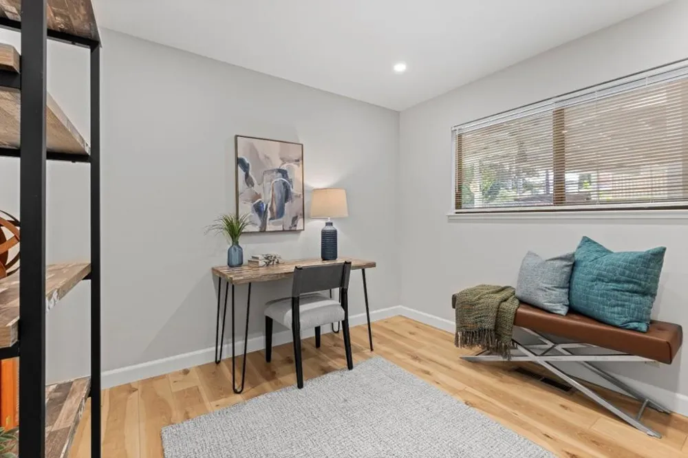 21446 Holly Oak Drive Cupertino, CA 95014