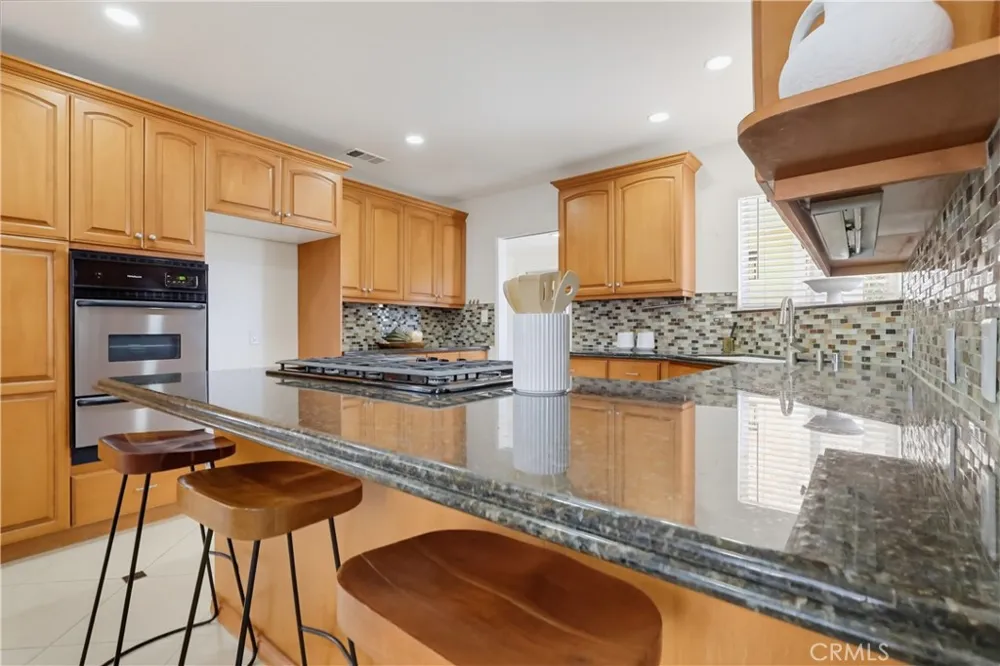 19832 ACRE STREET Northridge, CA 91324