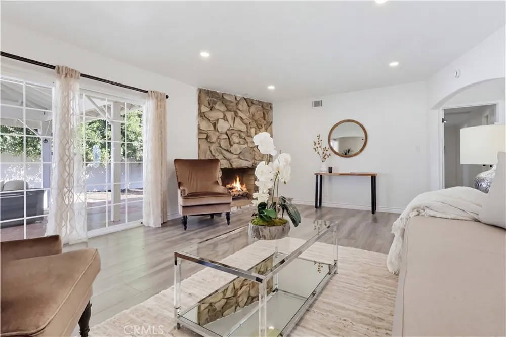 19832 ACRE STREET Northridge, CA 91324
