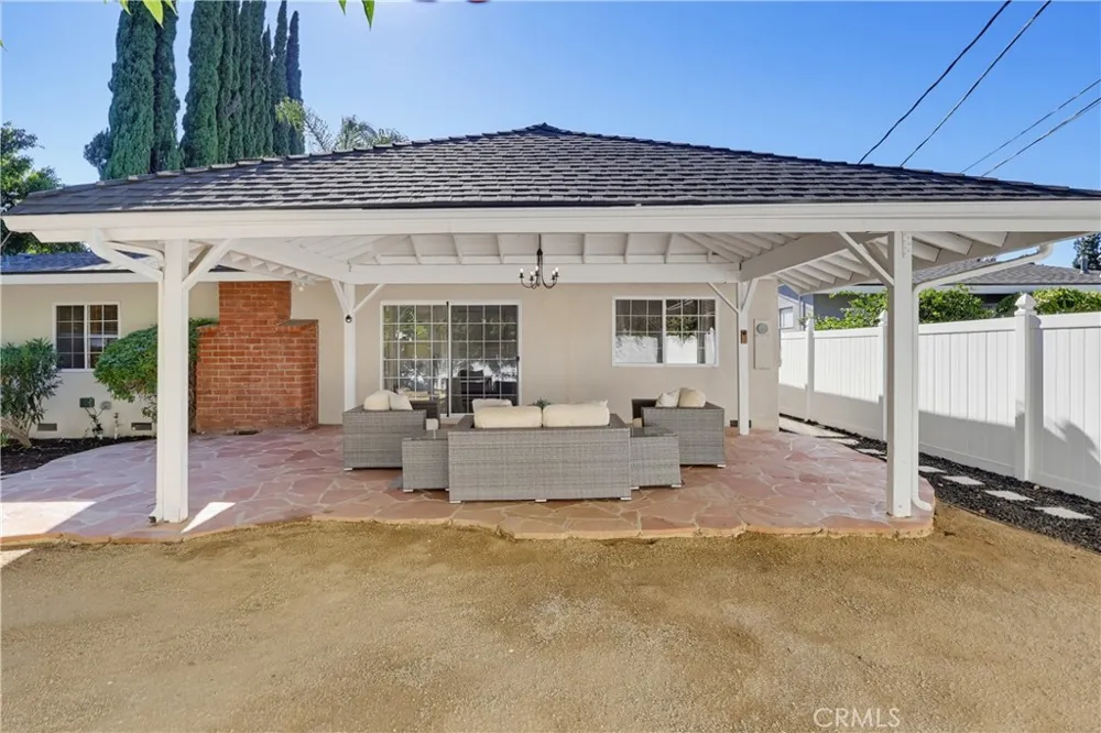 19832 ACRE STREET Northridge, CA 91324