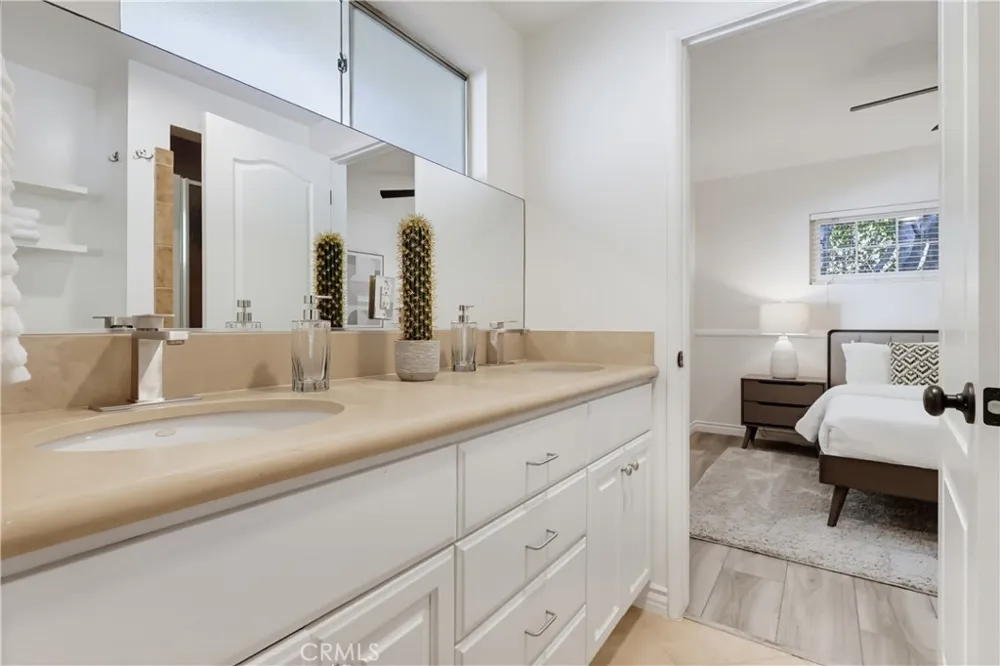 19832 ACRE STREET Northridge, CA 91324