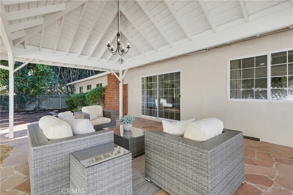 19832 ACRE STREET Northridge, CA 91324