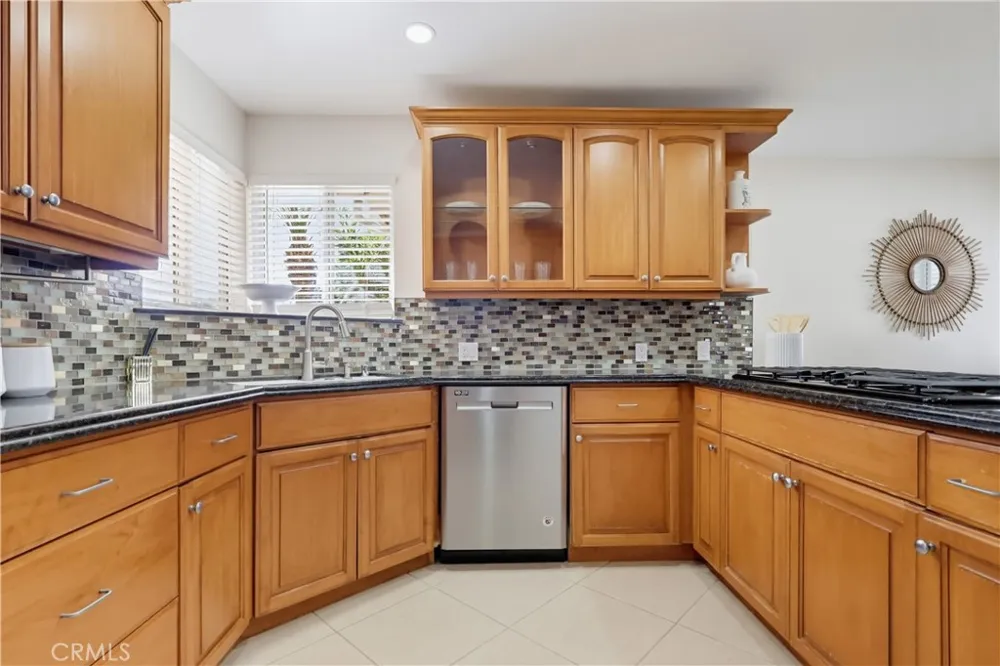 19832 ACRE STREET Northridge, CA 91324