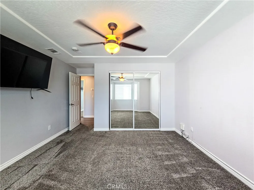 11043 Pinon Avenue Hesperia, CA 92345