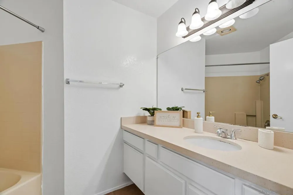 9760 Mesa Springs #40 San Diego, CA 92126