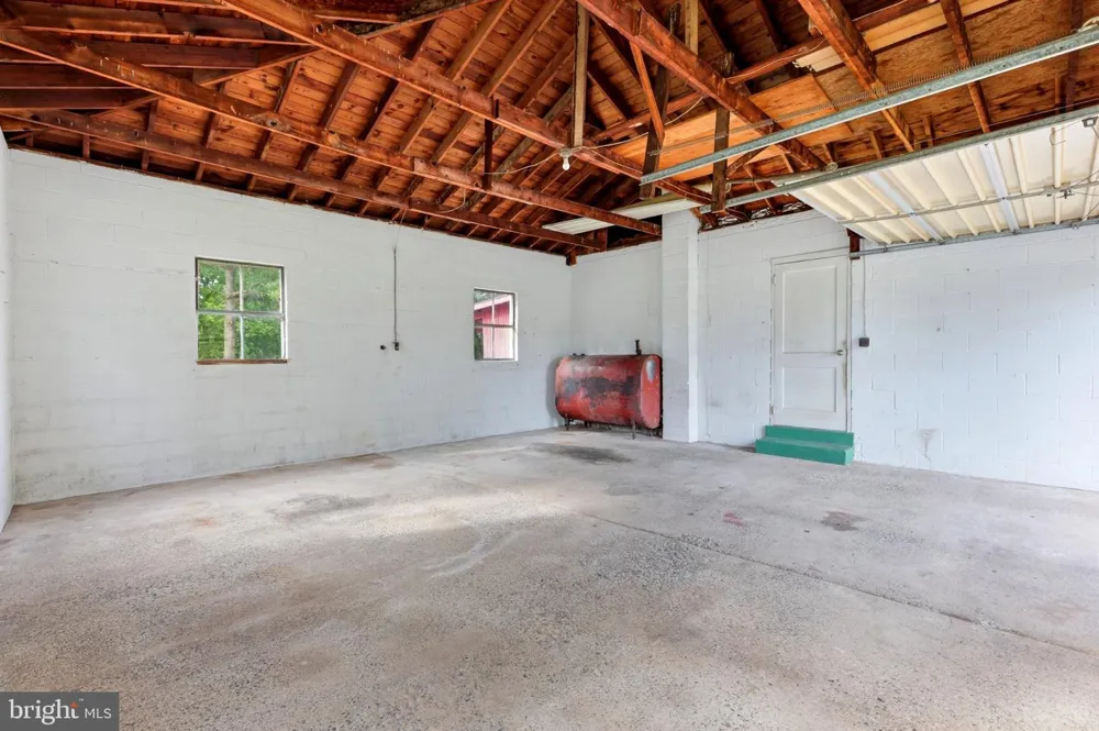 1033 WALT ROAD Pennsburg, PA 18073