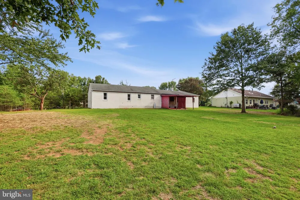 1033 WALT ROAD Pennsburg, PA 18073