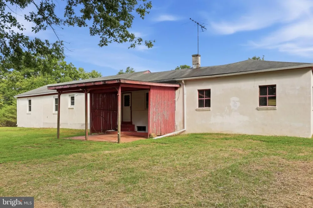 1033 WALT ROAD Pennsburg, PA 18073