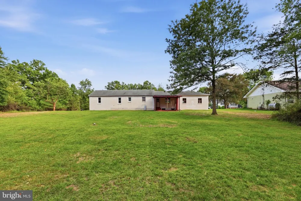 1033 WALT ROAD Pennsburg, PA 18073