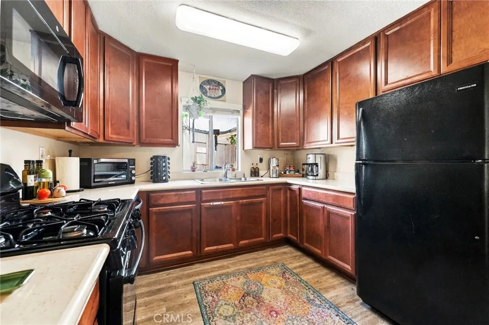 1164 Lyman Covina, CA 91724