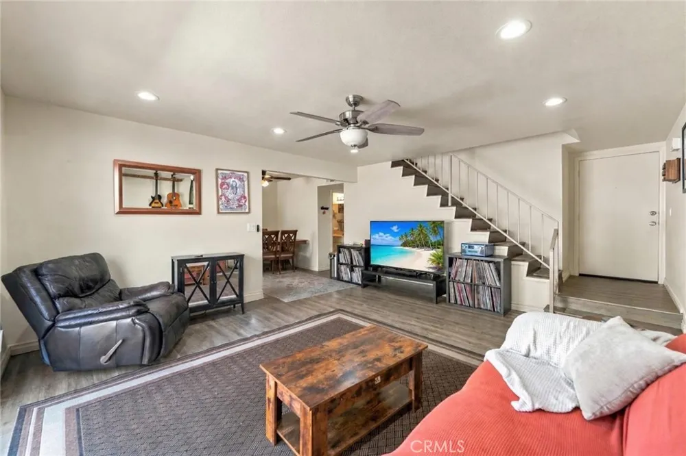 1164 Lyman Covina, CA 91724