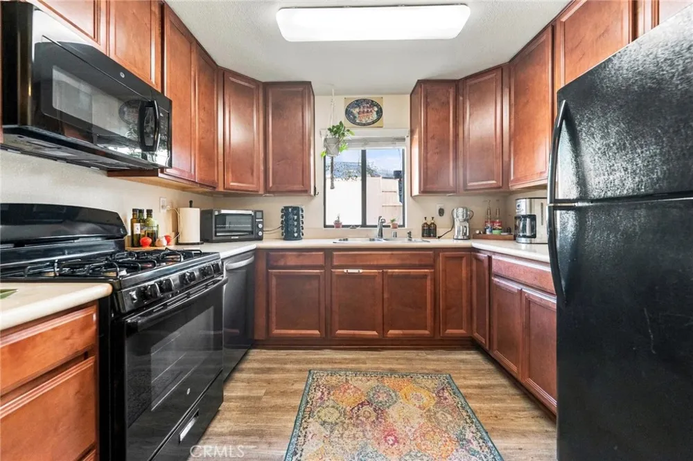 1164 Lyman Covina, CA 91724