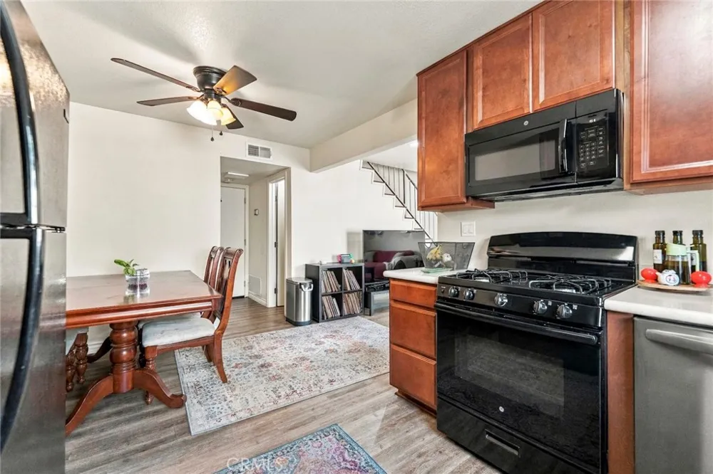 1164 Lyman Covina, CA 91724