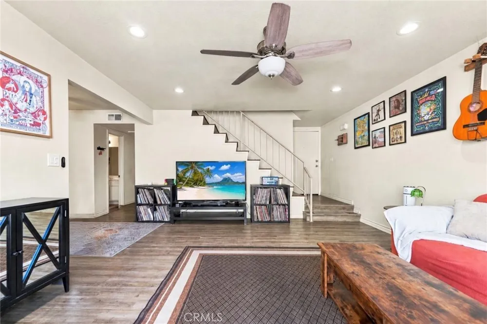 1164 Lyman Covina, CA 91724