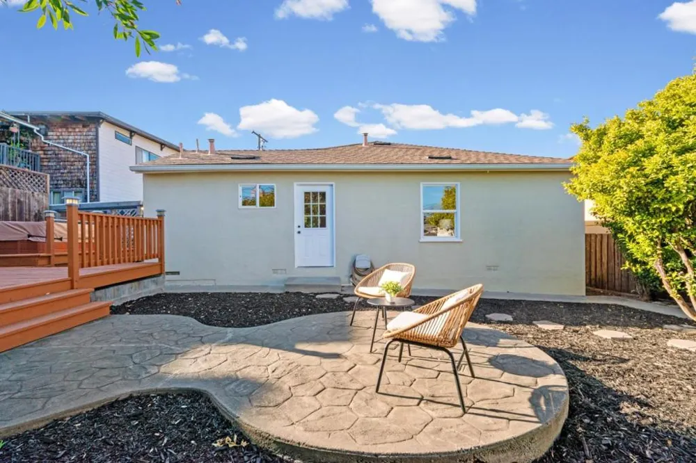 371 Paramount Drive Millbrae, CA 94030