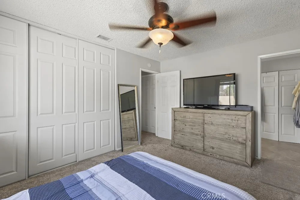 15670 Jackson Fontana, CA 92336