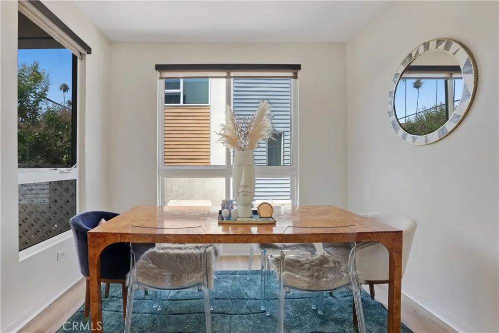 5640 Observation Los Angeles, CA 90028