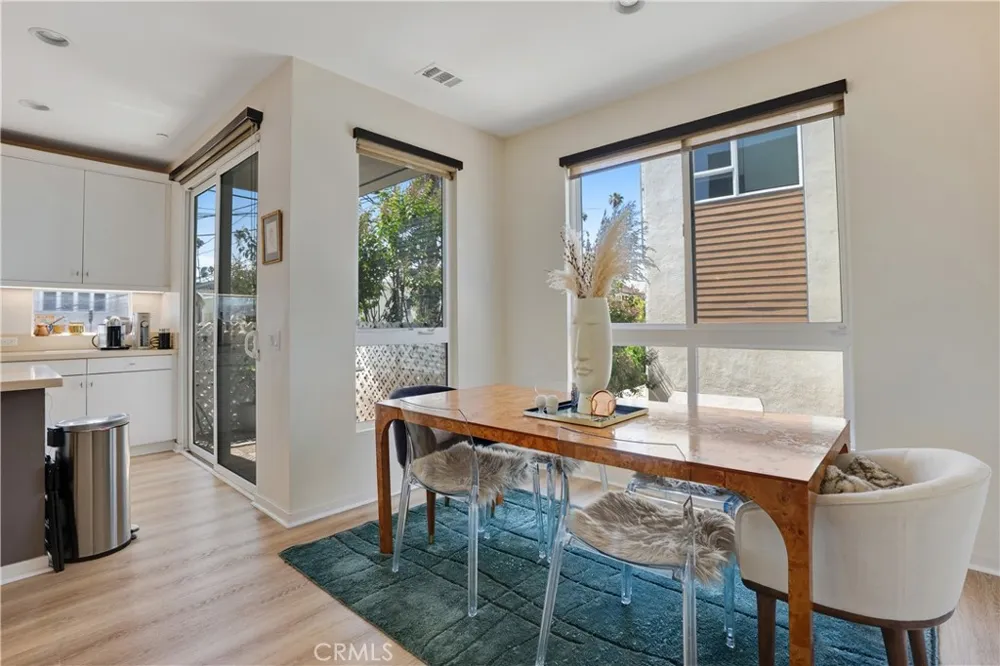 5640 Observation Los Angeles, CA 90028