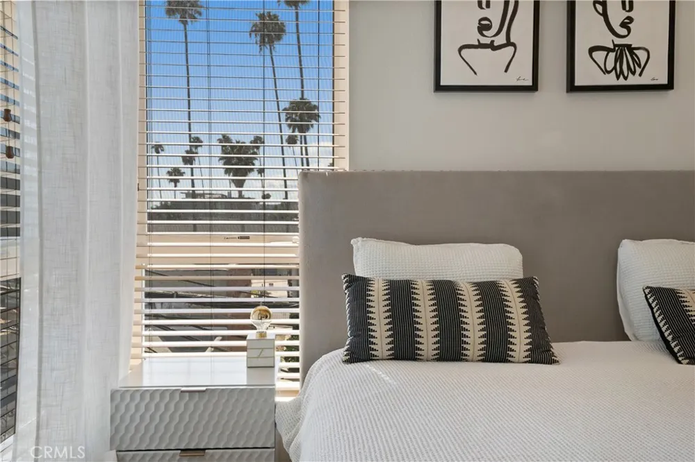 5640 Observation Los Angeles, CA 90028