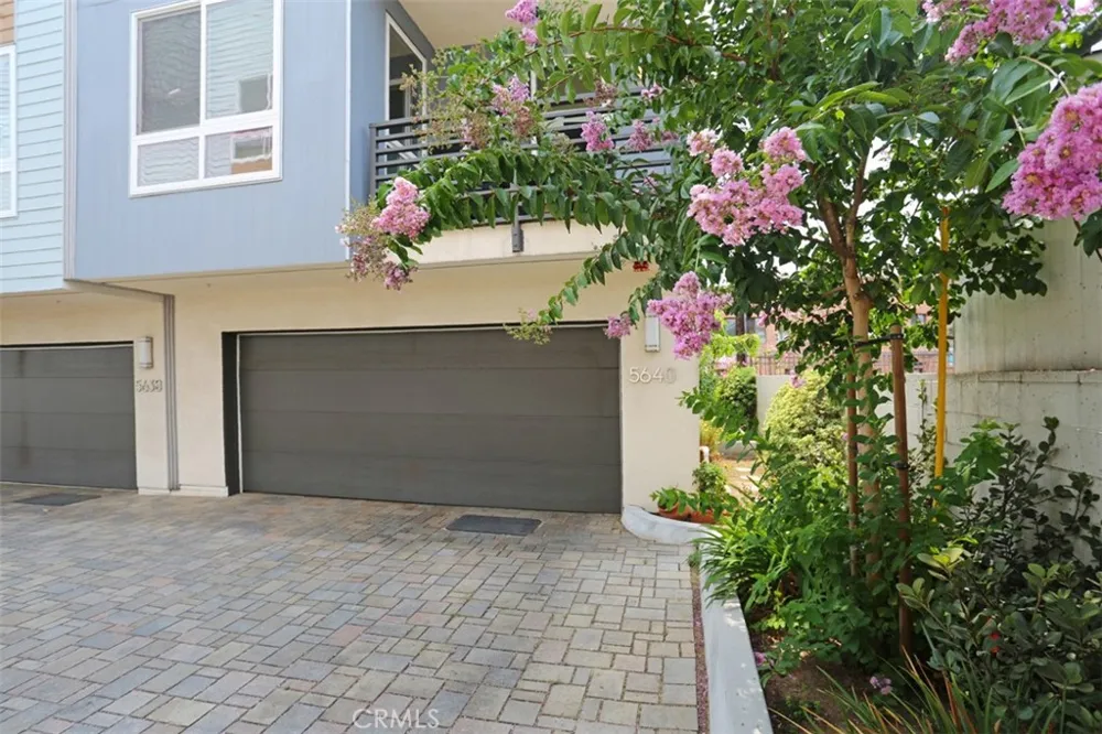 5640 Observation Los Angeles, CA 90028