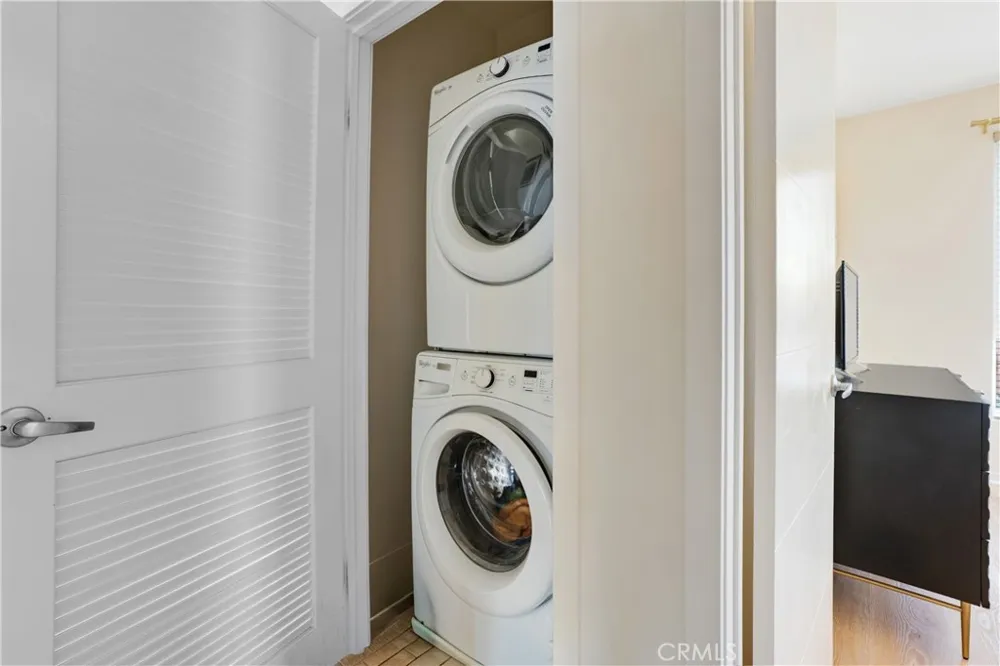 5640 Observation Los Angeles, CA 90028