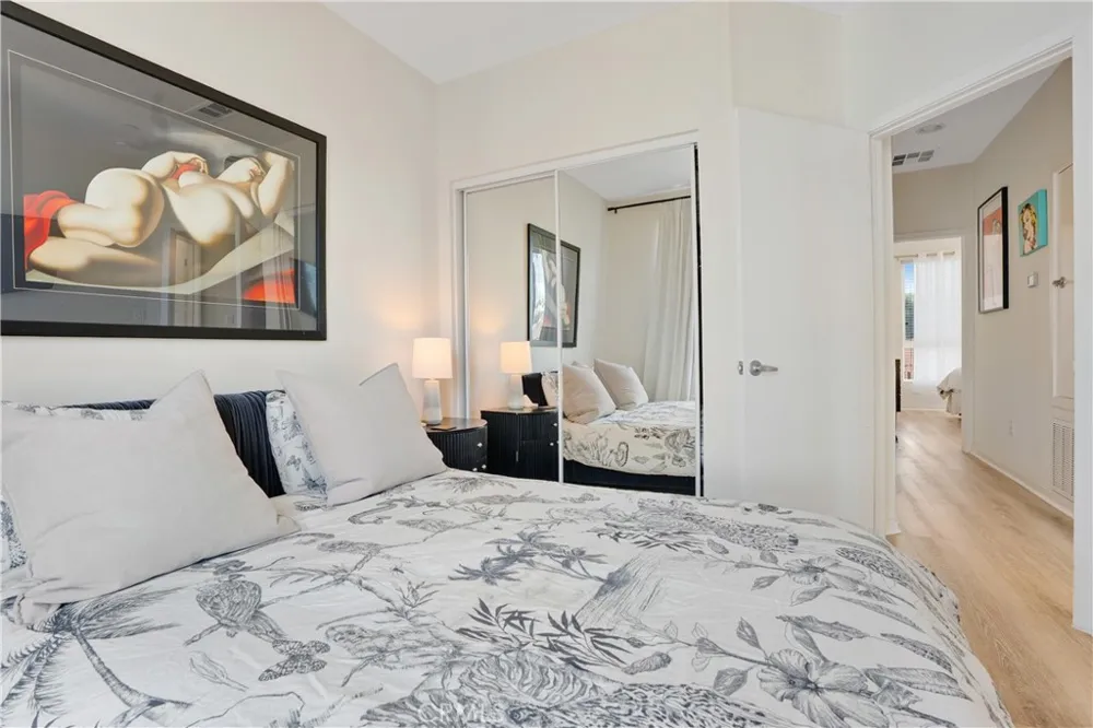 5640 Observation Los Angeles, CA 90028