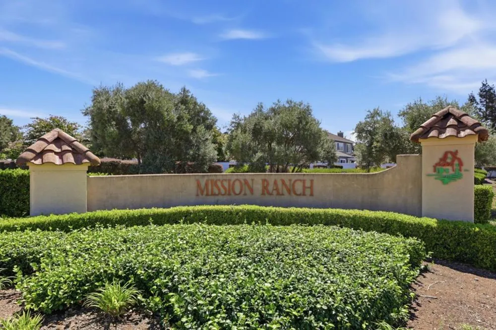 18275 Los Padres Place Morgan Hill, CA 95037