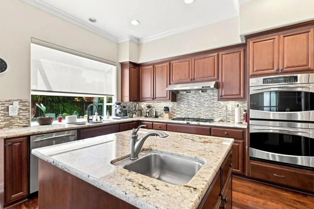 18275 Los Padres Place Morgan Hill, CA 95037
