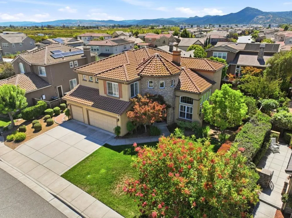 18275 Los Padres Place Morgan Hill, CA 95037