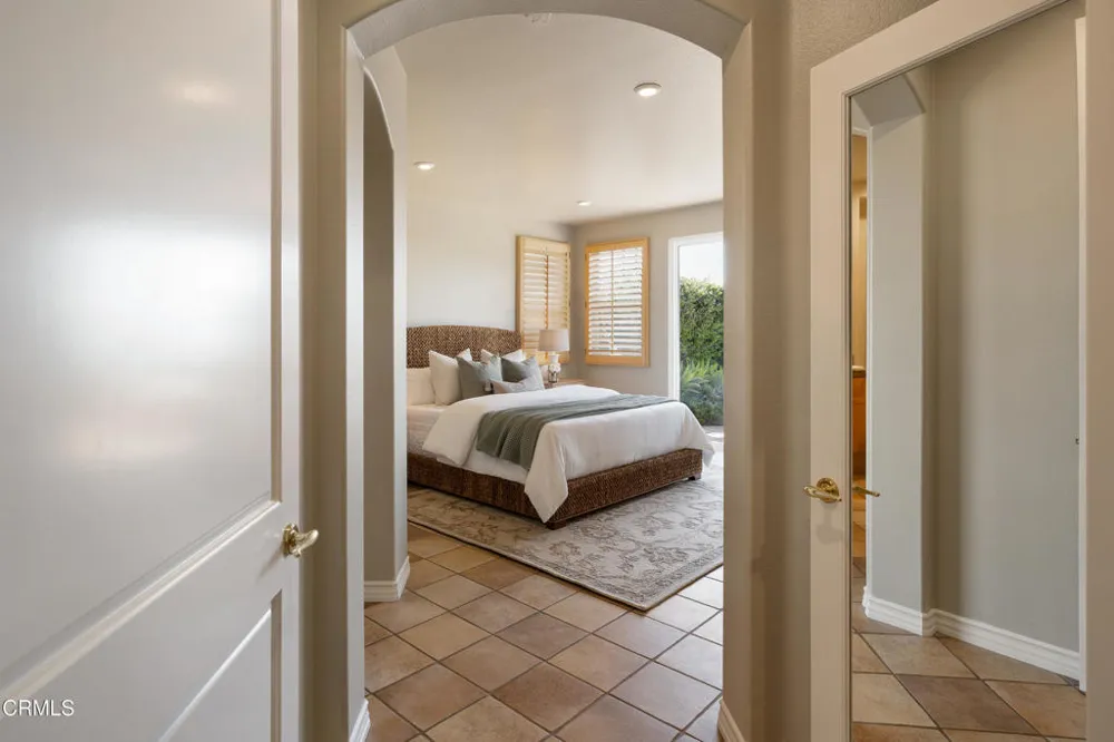 710 W Owen Court Altadena, CA 91001