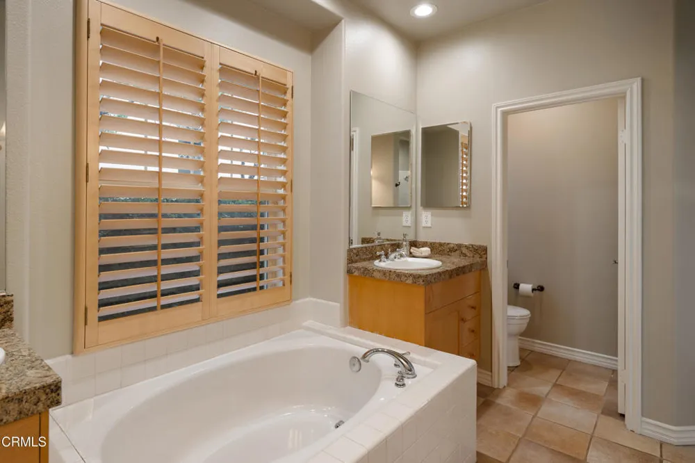 710 W Owen Court Altadena, CA 91001