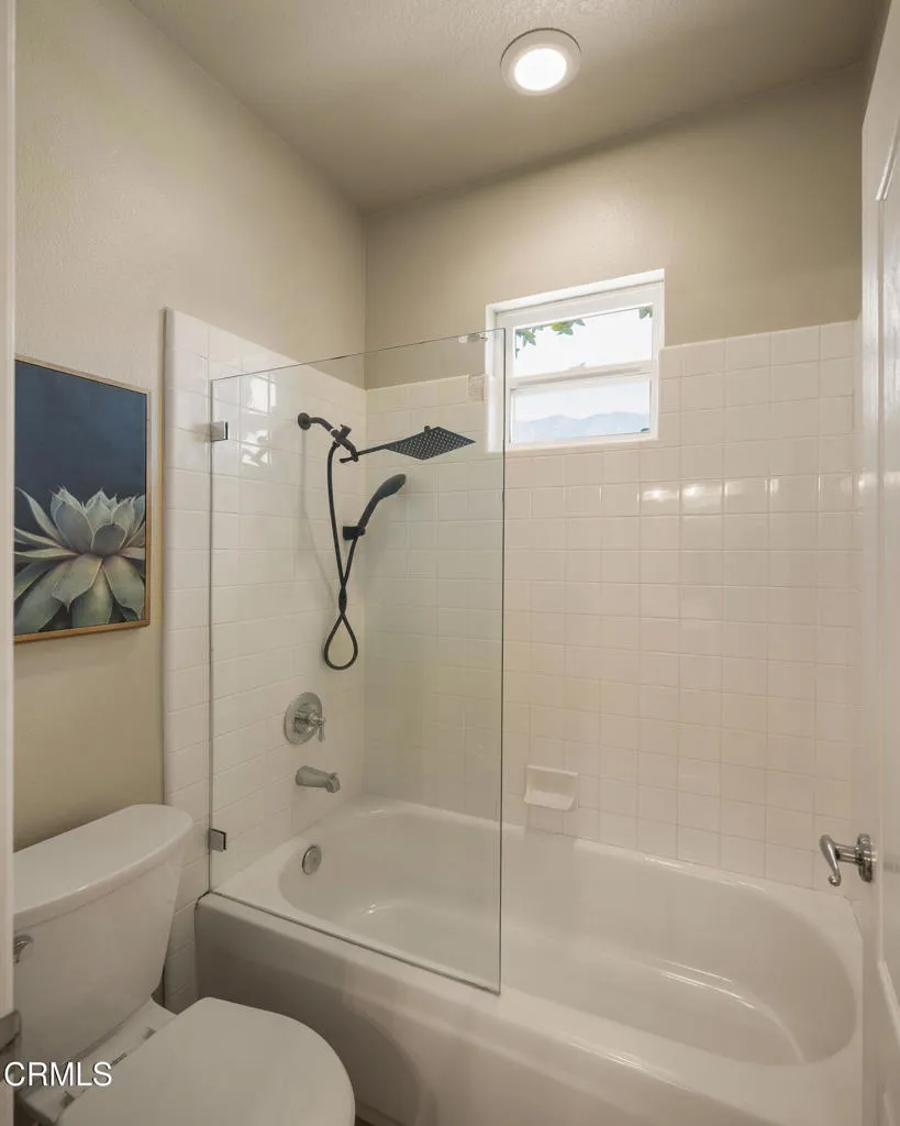 710 W Owen Court Altadena, CA 91001