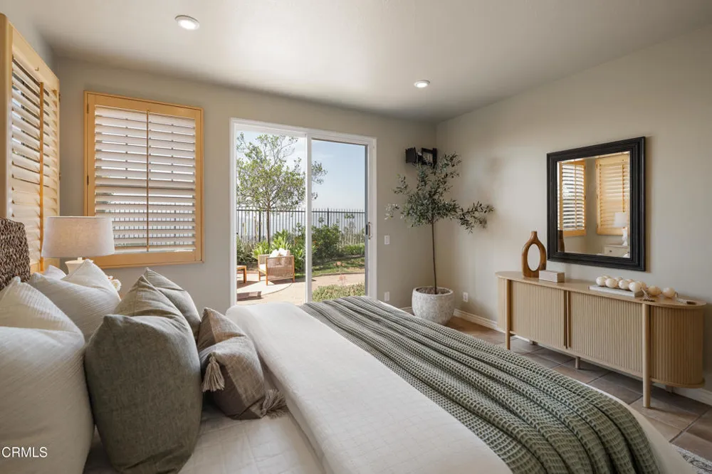 710 W Owen Court Altadena, CA 91001