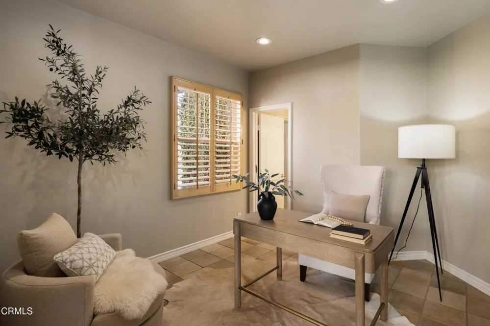 710 W Owen Court Altadena, CA 91001
