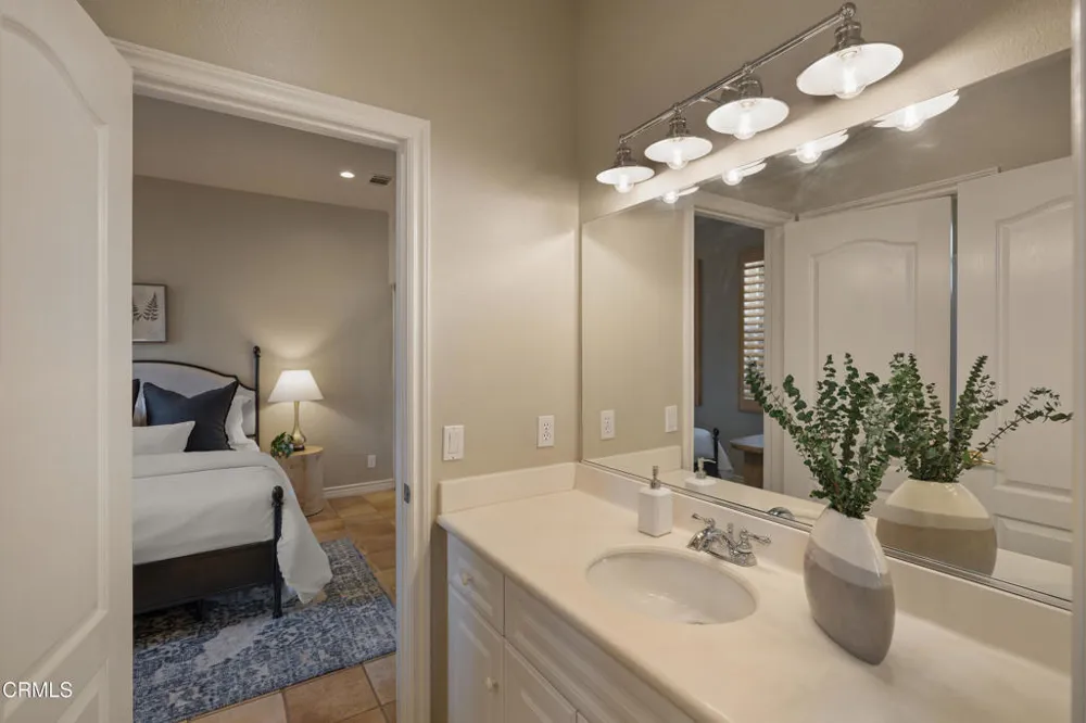 710 W Owen Court Altadena, CA 91001