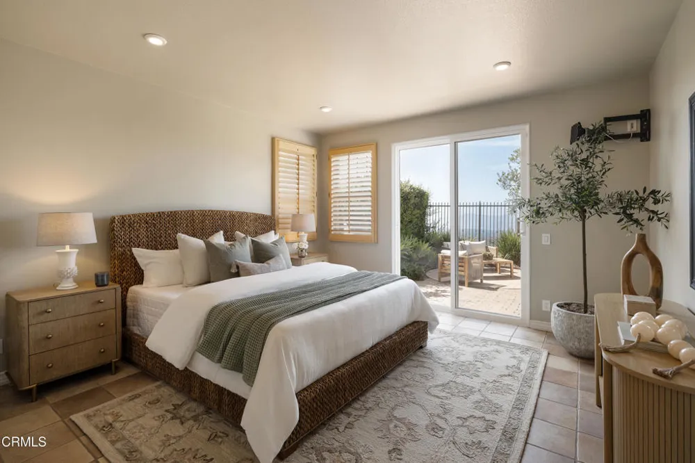 710 W Owen Court Altadena, CA 91001