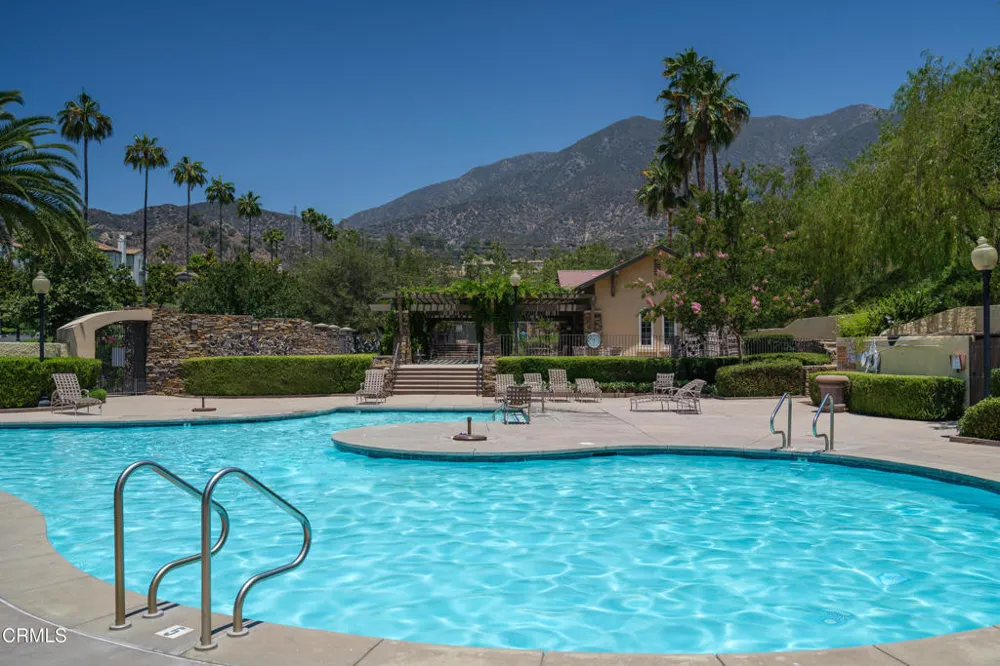 710 W Owen Court Altadena, CA 91001