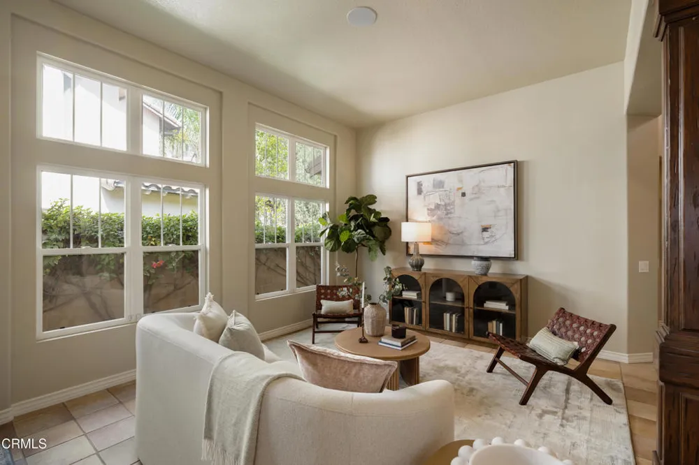 710 W Owen Court Altadena, CA 91001