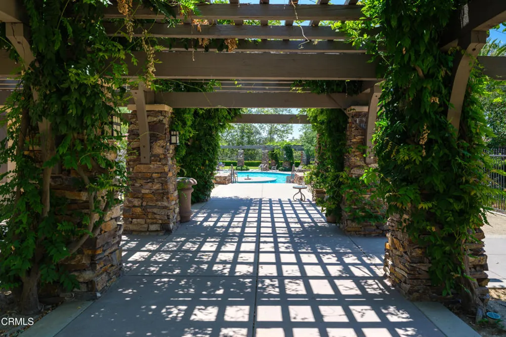 710 W Owen Court Altadena, CA 91001