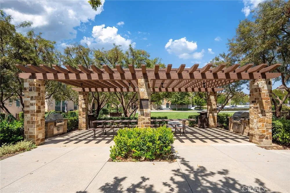 182 Finch Lake Forest, CA 92630